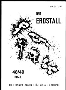 Der Erdstall - Křtiny pomalované lebky, německy zde přečíst.