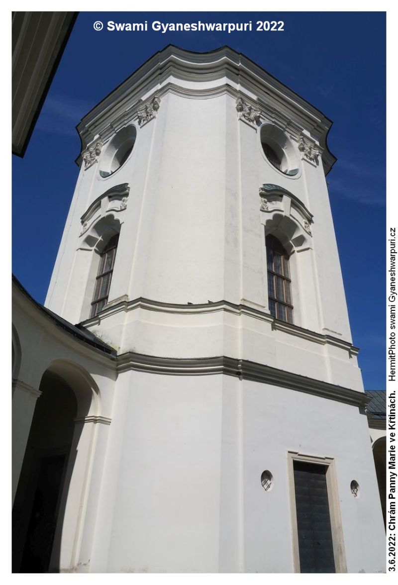 Kaple sv. Anny ve Křtinách v jejichž základech je velká kruhová krypta, která nikdy neupadla v zapomnění.